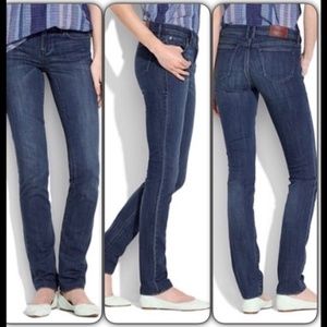 Madewell rail straight blue jeans